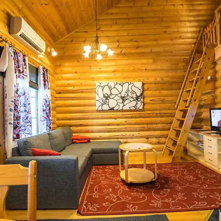 Casa vacanze Ukkohovi 4 Paritalo By Interhome *